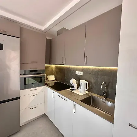 Sunset Apartment *